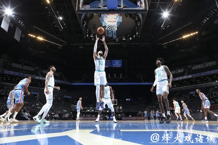 阿德首秀11+9+6欧文15分 篮网主场轻取黄蜂 阿德首秀11+9+6欧文15分 篮网主场轻取黄蜂