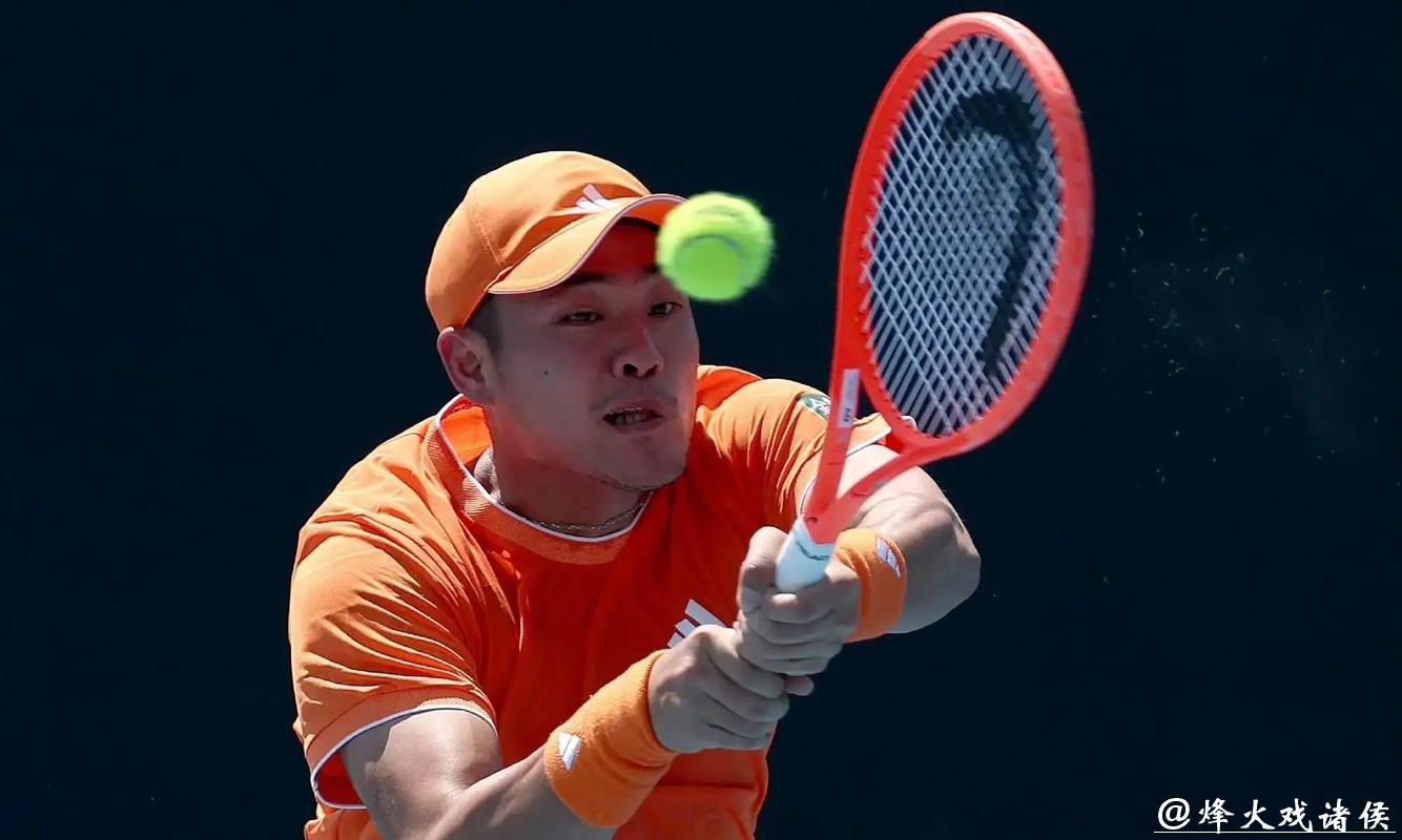 吴易昺3比1战胜纳尔迪 晋级澳网次轮 吴易昺3比1战胜纳尔迪 晋级澳网次轮